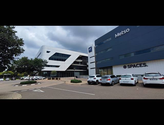 186M² BUILDING TO LET IN HIGHVELD
